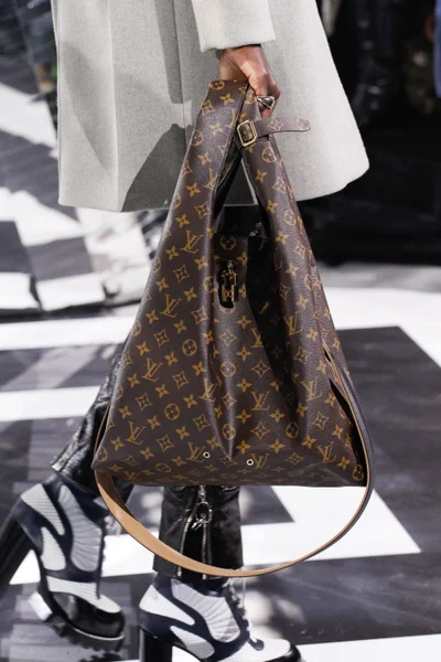 Look 38